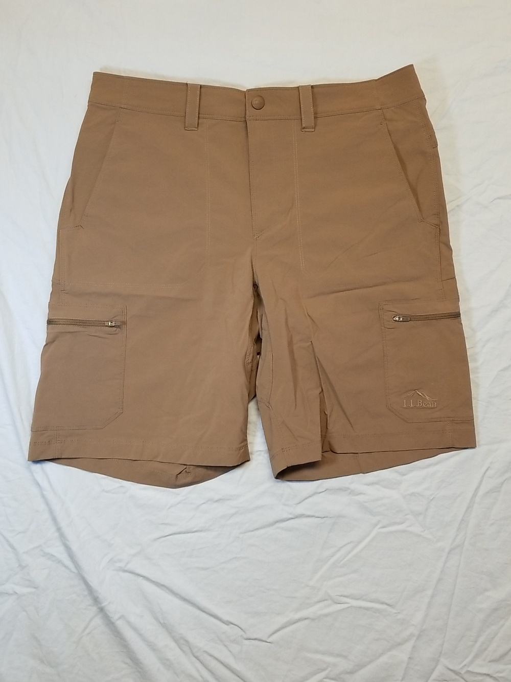 L.L. Bean Embroidered Logo Dark Tan Cargo Shorts with Zip Pockets